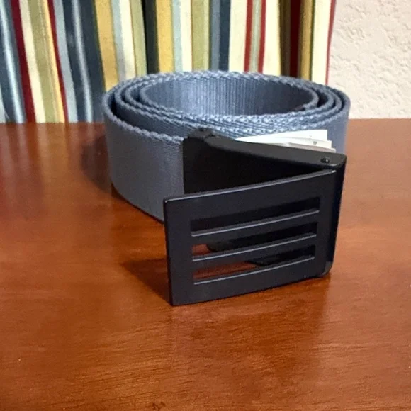 Adidas Men's Golf Steel Adjustable Gray Belt w/Black Buckle - Cut to Fit - Picture 1 of 7